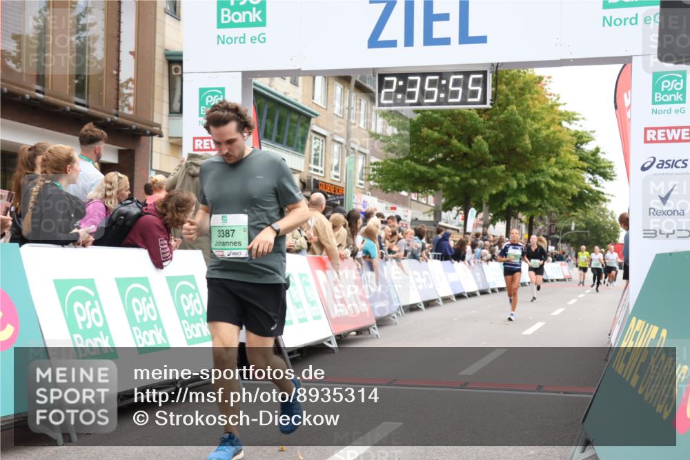 21.09.2025 - PSD Bank Halbmarathon Strokosch-Dieckow http://msf.ph/oto/8935314 21.09.2025 12:35:19 Ziel 1341, 1680, 3387, 3811, 3883 meine-sportfotos.de