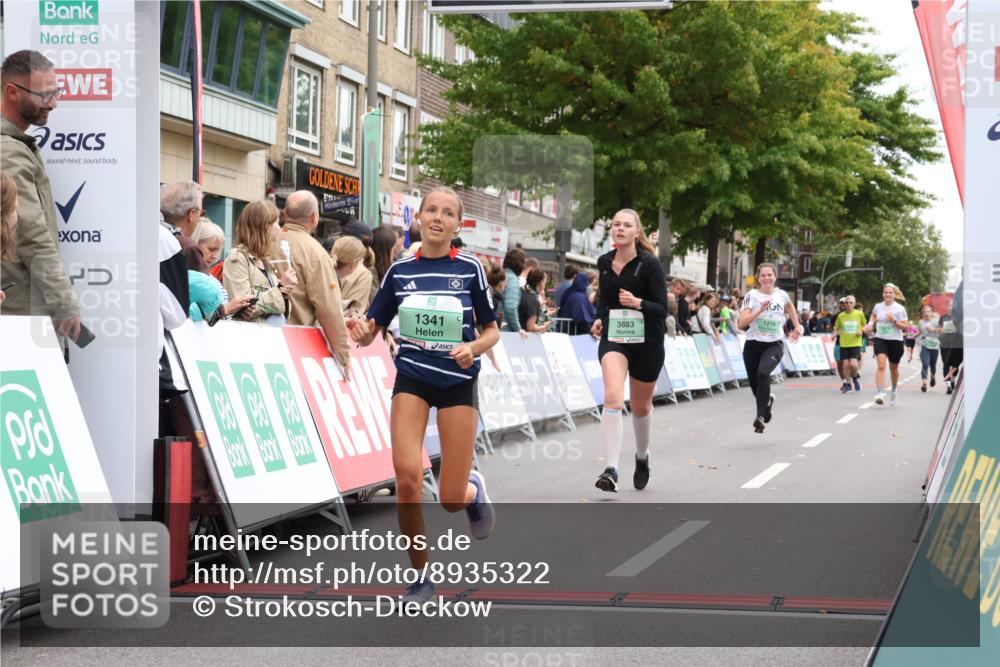 21.09.2025 - PSD Bank Halbmarathon Strokosch-Dieckow http://msf.ph/oto/8935322 21.09.2025 12:35:22 Ziel 1279, 1341, 3387, 3811, 3883 meine-sportfotos.de