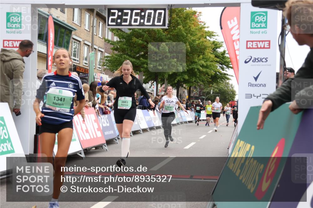 21.09.2025 - PSD Bank Halbmarathon Strokosch-Dieckow http://msf.ph/oto/8935327 21.09.2025 12:35:24 Ziel 1278, 1279, 1341, 3387, 3883 meine-sportfotos.de