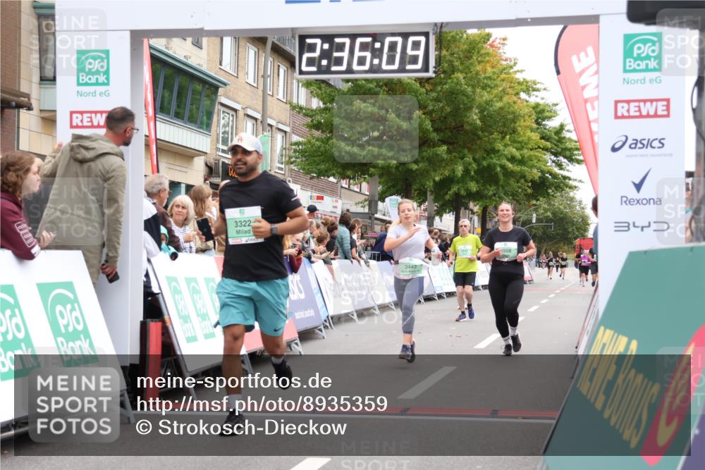21.09.2025 - PSD Bank Halbmarathon Strokosch-Dieckow http://msf.ph/oto/8935359 21.09.2025 12:35:33 Ziel 1278, 3322, 3442, 3508 meine-sportfotos.de