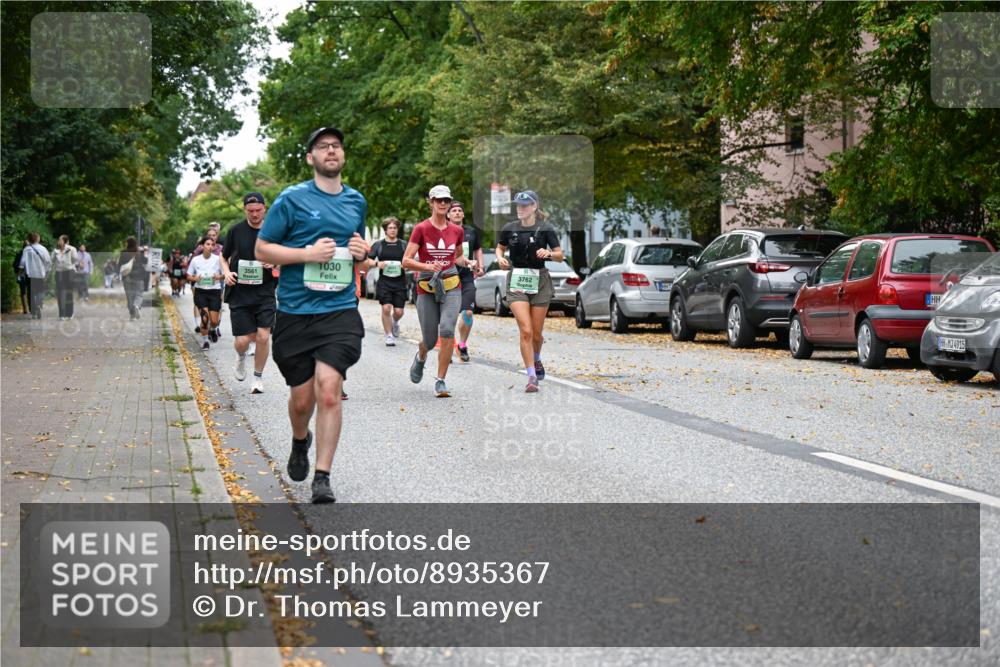 21.09.2025 - PSD Bank Halbmarathon Dr. Thomas Lammeyer http://msf.ph/oto/8935367 21.09.2025 10:58:26 Laufen 3561, 1030, 3762, 4915 meine-sportfotos.de