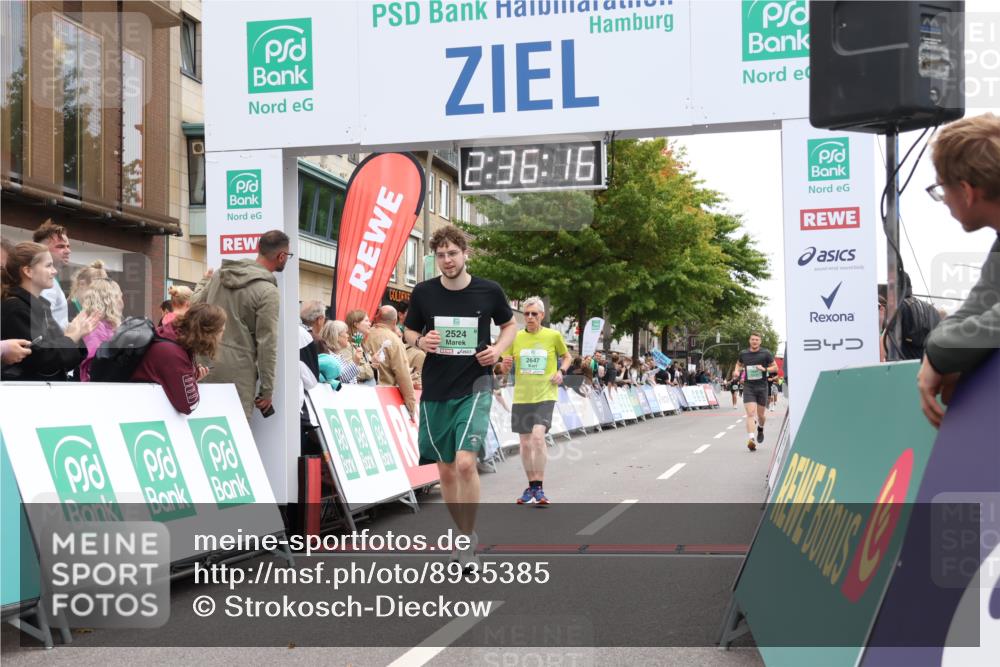 21.09.2025 - PSD Bank Halbmarathon Strokosch-Dieckow http://msf.ph/oto/8935385 21.09.2025 12:35:39 Ziel 1697, 2524, 2647, 3322, 3442, 3508 meine-sportfotos.de