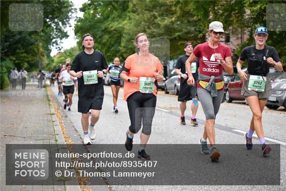21.09.2025 - PSD Bank Halbmarathon Dr. Thomas Lammeyer http://msf.ph/oto/8935407 21.09.2025 10:58:29 Laufen 3561, 3481, 90, 3762 meine-sportfotos.de