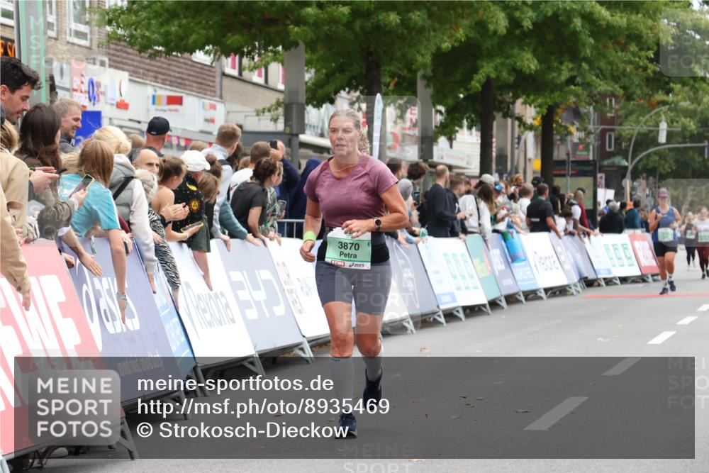 21.09.2025 - PSD Bank Halbmarathon Strokosch-Dieckow http://msf.ph/oto/8935469 21.09.2025 12:36:30 Ziel 3870 meine-sportfotos.de