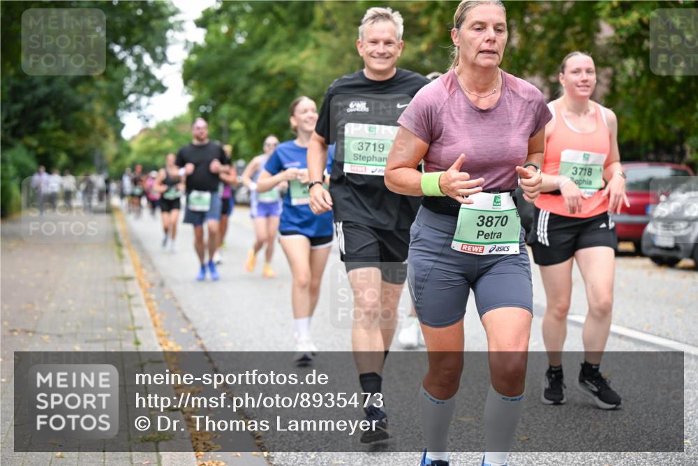 21.09.2025 - PSD Bank Halbmarathon Dr. Thomas Lammeyer http://msf.ph/oto/8935473 21.09.2025 10:58:37 Laufen 3719, 3870, 3718 meine-sportfotos.de