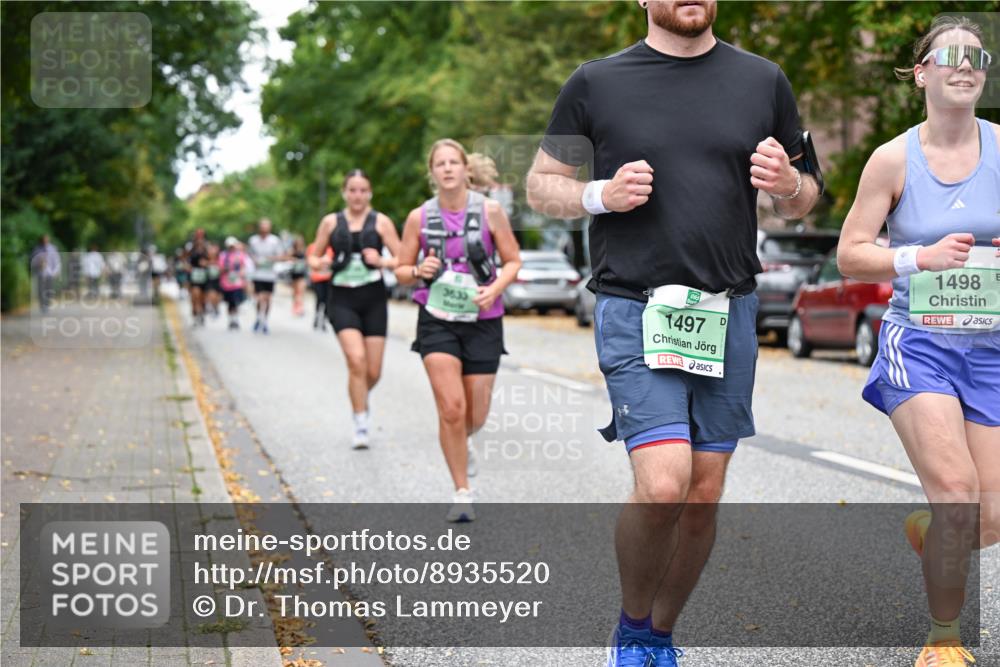 21.09.2025 - PSD Bank Halbmarathon Dr. Thomas Lammeyer http://msf.ph/oto/8935520 21.09.2025 10:58:41 Laufen 3633, 1497, 1498 meine-sportfotos.de
