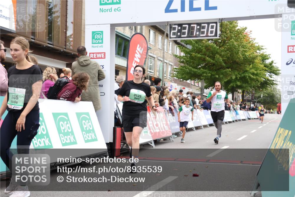 21.09.2025 - PSD Bank Halbmarathon Strokosch-Dieckow http://msf.ph/oto/8935539 21.09.2025 12:37:02 Ziel 3035, 3125, 4012 meine-sportfotos.de