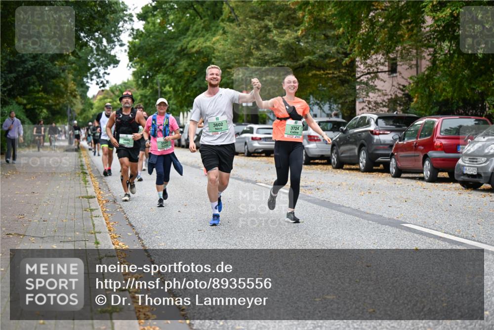 21.09.2025 - PSD Bank Halbmarathon Dr. Thomas Lammeyer http://msf.ph/oto/8935556 21.09.2025 10:58:50 Laufen 3880, 3602, 3724, 4915 meine-sportfotos.de