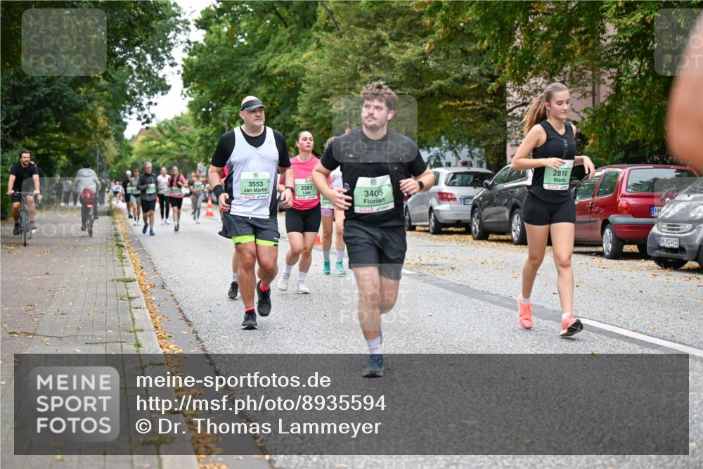 21.09.2025 - PSD Bank Halbmarathon Dr. Thomas Lammeyer http://msf.ph/oto/8935594 21.09.2025 10:58:56 Laufen 3553, 3351, 3405, 2810, 4915 meine-sportfotos.de