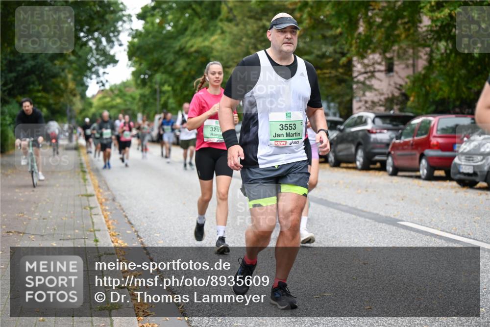 21.09.2025 - PSD Bank Halbmarathon Dr. Thomas Lammeyer http://msf.ph/oto/8935609 21.09.2025 10:58:58 Laufen 3287, 3553 meine-sportfotos.de
