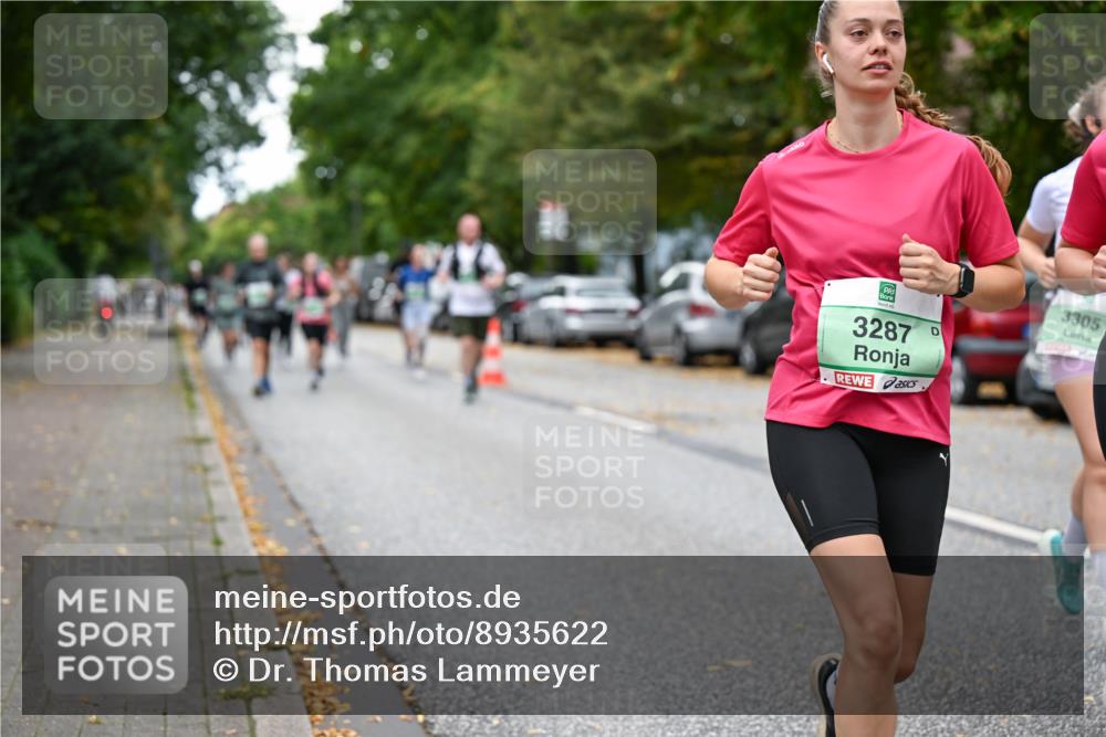 21.09.2025 - PSD Bank Halbmarathon Dr. Thomas Lammeyer http://msf.ph/oto/8935622 21.09.2025 10:59:00 Laufen 3287, 3305 meine-sportfotos.de