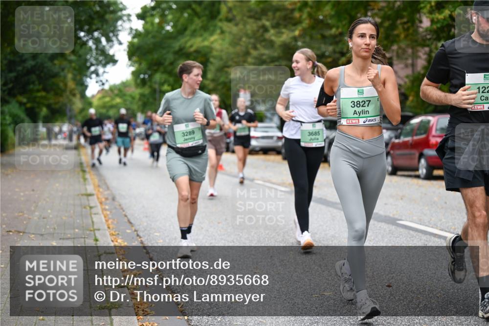 21.09.2025 - PSD Bank Halbmarathon Dr. Thomas Lammeyer http://msf.ph/oto/8935668 21.09.2025 10:59:11 Laufen 3289, 3685, 3827, 122 meine-sportfotos.de