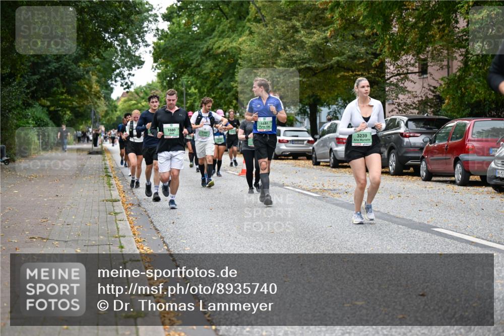 21.09.2025 - PSD Bank Halbmarathon Dr. Thomas Lammeyer http://msf.ph/oto/8935740 21.09.2025 10:59:31 Laufen 1680, 1384, 1214, 1681, 3239 meine-sportfotos.de