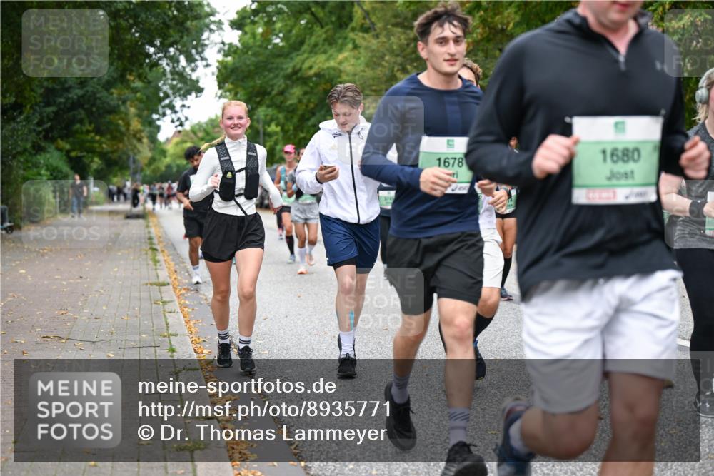 21.09.2025 - PSD Bank Halbmarathon Dr. Thomas Lammeyer http://msf.ph/oto/8935771 21.09.2025 10:59:36 Laufen 1678, 1680 meine-sportfotos.de