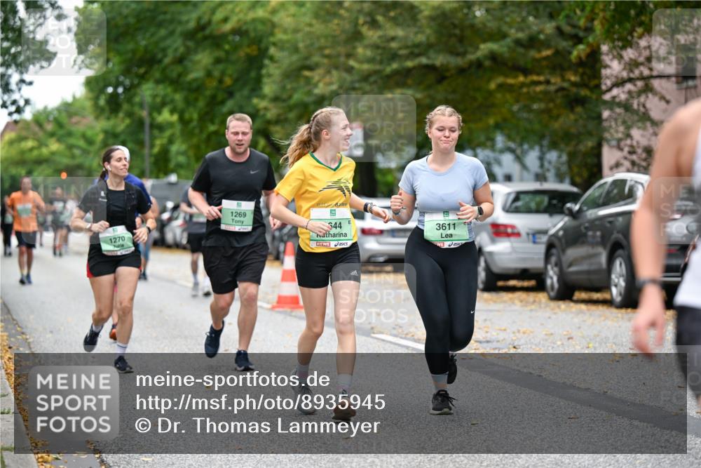 21.09.2025 - PSD Bank Halbmarathon Dr. Thomas Lammeyer http://msf.ph/oto/8935945 21.09.2025 11:00:18 Laufen 1270, 1269, 344, 3611 meine-sportfotos.de