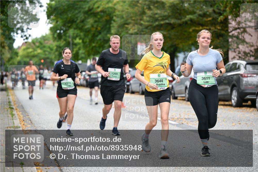 21.09.2025 - PSD Bank Halbmarathon Dr. Thomas Lammeyer http://msf.ph/oto/8935948 21.09.2025 11:00:18 Laufen 1270, 1269, 3644, 3611 meine-sportfotos.de