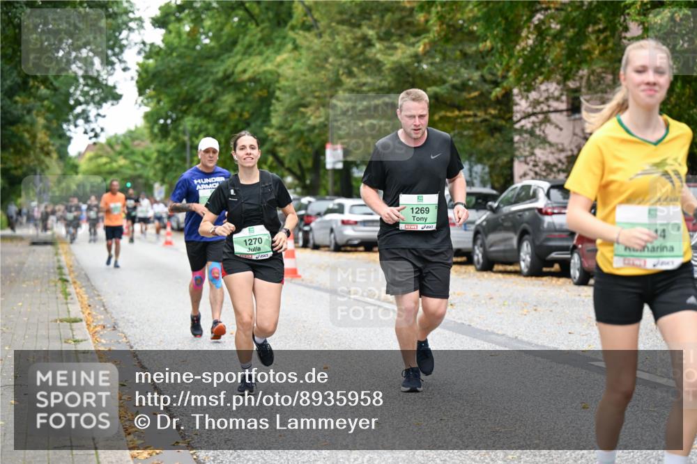 21.09.2025 - PSD Bank Halbmarathon Dr. Thomas Lammeyer http://msf.ph/oto/8935958 21.09.2025 11:00:20 Laufen 1270, 1269 meine-sportfotos.de