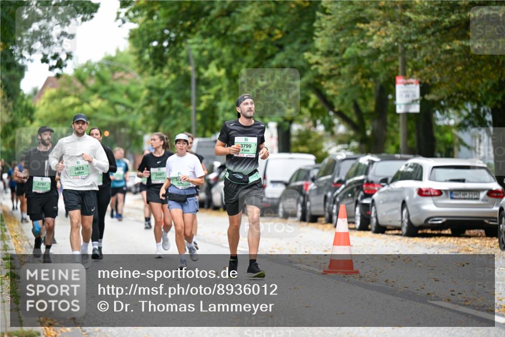 21.09.2025 - PSD Bank Halbmarathon Dr. Thomas Lammeyer http://msf.ph/oto/8936012 21.09.2025 11:00:34 Laufen 3797, 3673, 3487, 3799 meine-sportfotos.de