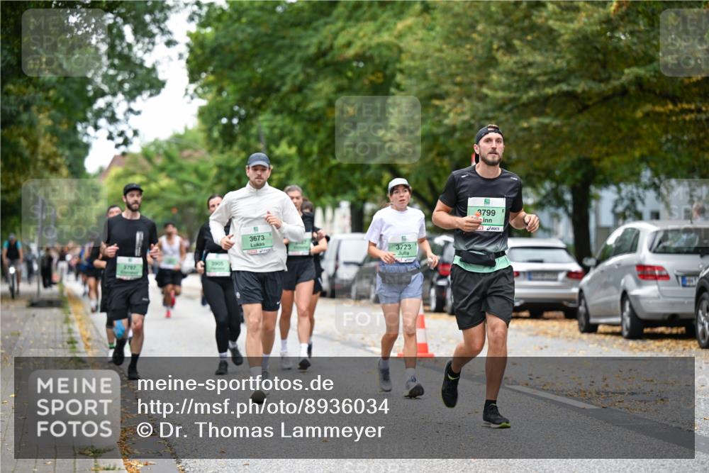 21.09.2025 - PSD Bank Halbmarathon Dr. Thomas Lammeyer http://msf.ph/oto/8936034 21.09.2025 11:00:38 Laufen 3797, 3905, 3673, 3723, 3799 meine-sportfotos.de