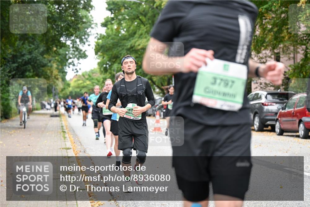 21.09.2025 - PSD Bank Halbmarathon Dr. Thomas Lammeyer http://msf.ph/oto/8936080 21.09.2025 11:00:46 Laufen 17, 3797 meine-sportfotos.de