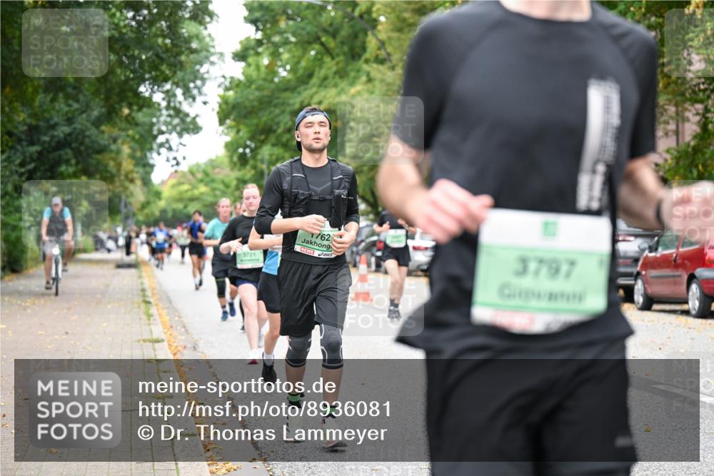 21.09.2025 - PSD Bank Halbmarathon Dr. Thomas Lammeyer http://msf.ph/oto/8936081 21.09.2025 11:00:46 Laufen 3721, 1762, 3797 meine-sportfotos.de