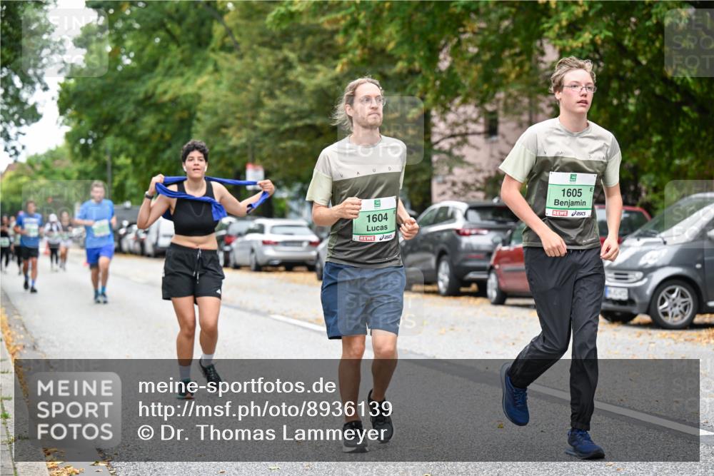 21.09.2025 - PSD Bank Halbmarathon Dr. Thomas Lammeyer http://msf.ph/oto/8936139 21.09.2025 11:00:57 Laufen 1604, 1605 meine-sportfotos.de