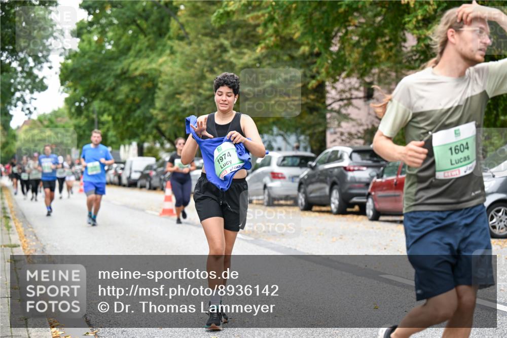 21.09.2025 - PSD Bank Halbmarathon Dr. Thomas Lammeyer http://msf.ph/oto/8936142 21.09.2025 11:00:58 Laufen 1974, 1604 meine-sportfotos.de