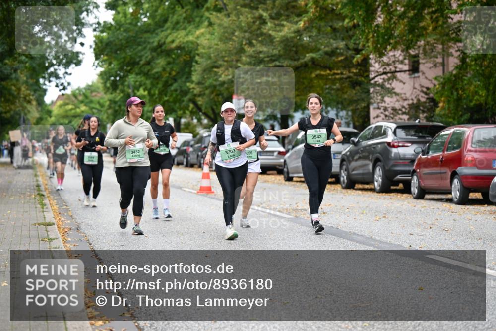 21.09.2025 - PSD Bank Halbmarathon Dr. Thomas Lammeyer http://msf.ph/oto/8936180 21.09.2025 11:01:10 Laufen 3452, 3703, 1656, 3543 meine-sportfotos.de