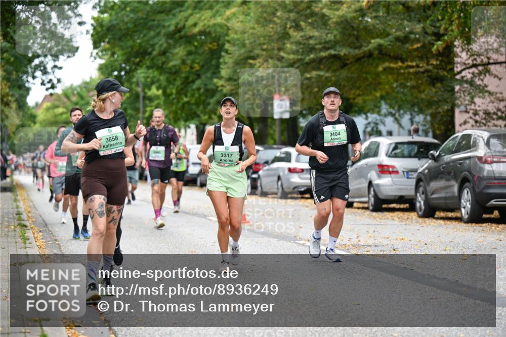 21.09.2025 - PSD Bank Halbmarathon Dr. Thomas Lammeyer http://msf.ph/oto/8936249 21.09.2025 11:01:23 Laufen 3658, 3317, 9, 3404 meine-sportfotos.de