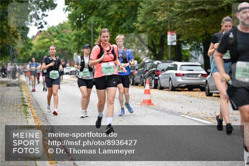 21.09.2025 - PSD Bank Halbmarathon Dr. Thomas Lammeyer http://msf.ph/oto/8936427 21.09.2025 11:02:05 Laufen 3691, 3684, 3502, 8127, 362 meine-sportfotos.de