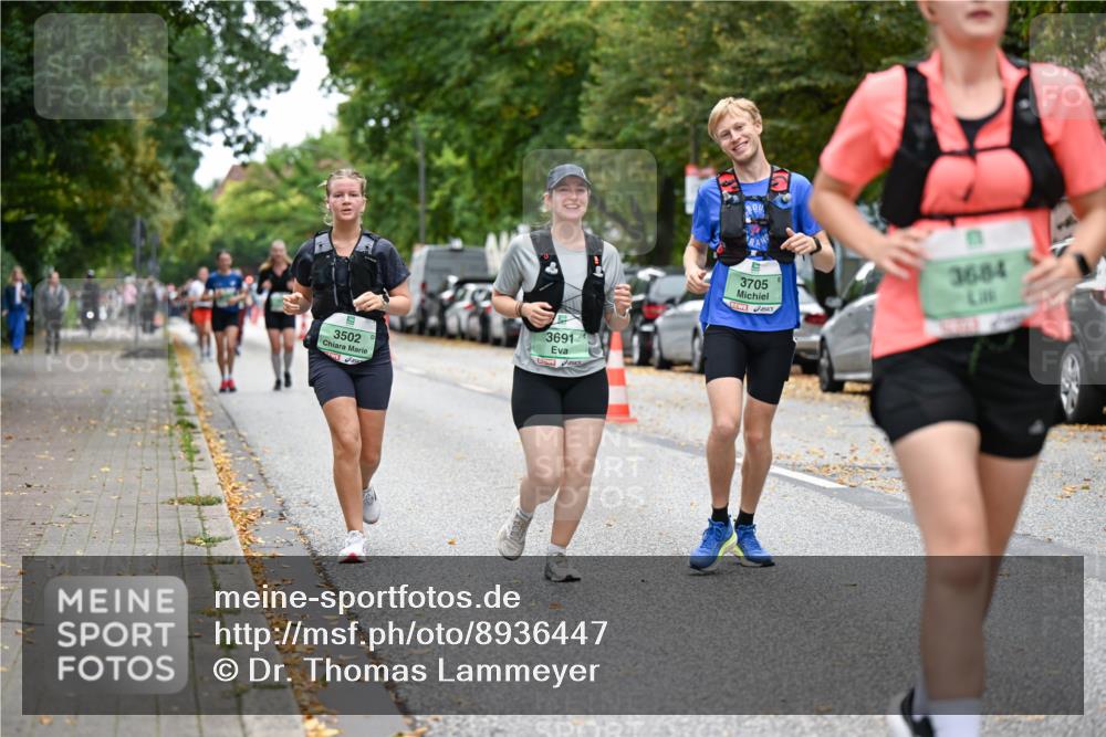 21.09.2025 - PSD Bank Halbmarathon Dr. Thomas Lammeyer http://msf.ph/oto/8936447 21.09.2025 11:02:08 Laufen 3502, 3691, 3705, 3684 meine-sportfotos.de