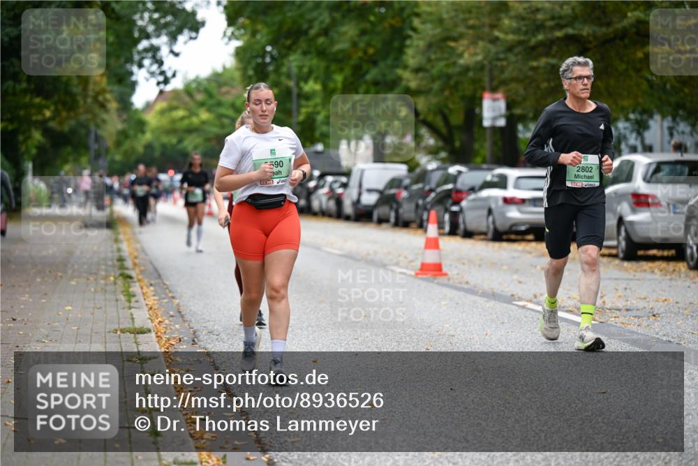 21.09.2025 - PSD Bank Halbmarathon Dr. Thomas Lammeyer http://msf.ph/oto/8936526 21.09.2025 11:02:27 Laufen 590, 2802 meine-sportfotos.de