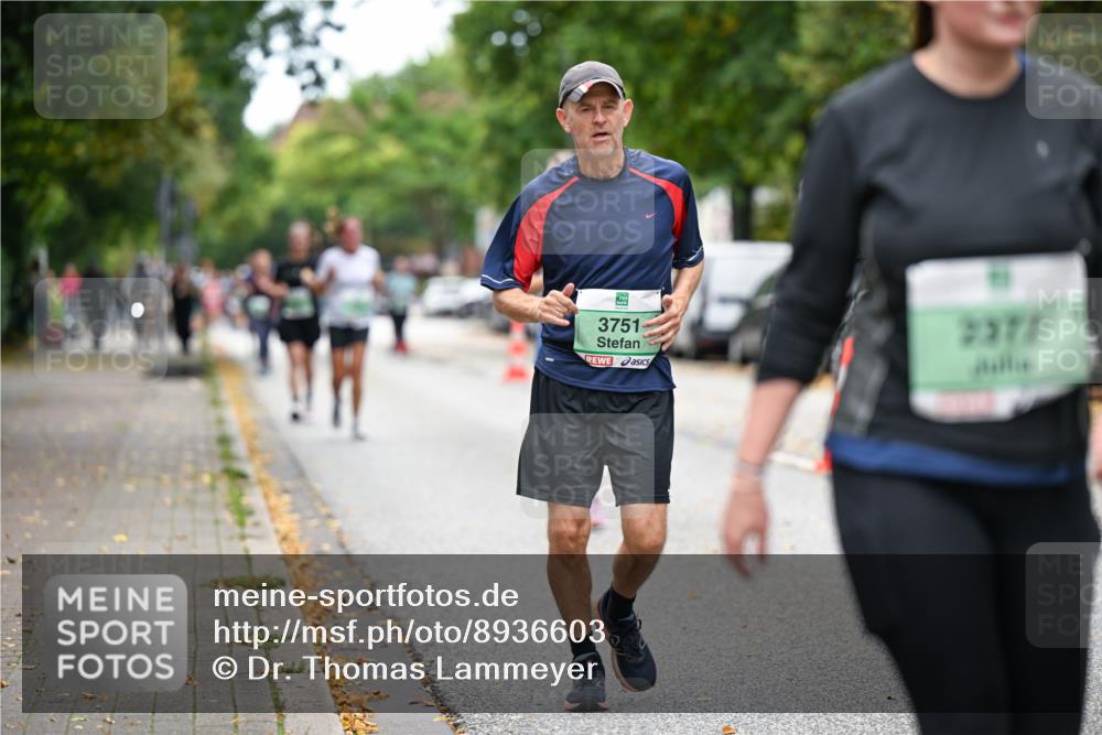 21.09.2025 - PSD Bank Halbmarathon Dr. Thomas Lammeyer http://msf.ph/oto/8936603 21.09.2025 11:02:50 Laufen 3751, 2377 meine-sportfotos.de