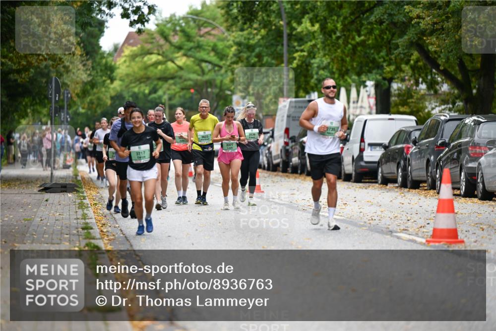 21.09.2025 - PSD Bank Halbmarathon Dr. Thomas Lammeyer http://msf.ph/oto/8936763 21.09.2025 11:03:27 Laufen 3623, 3536, 3717, 2735 meine-sportfotos.de