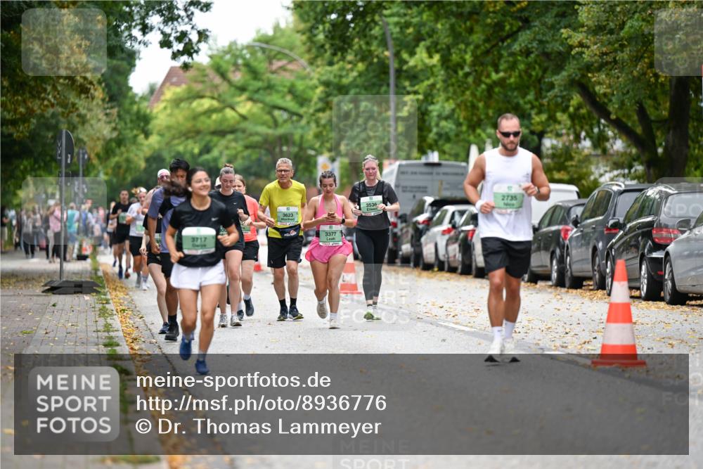 21.09.2025 - PSD Bank Halbmarathon Dr. Thomas Lammeyer http://msf.ph/oto/8936776 21.09.2025 11:03:29 Laufen 3717, 3623, 3377, 2735, 3536 meine-sportfotos.de