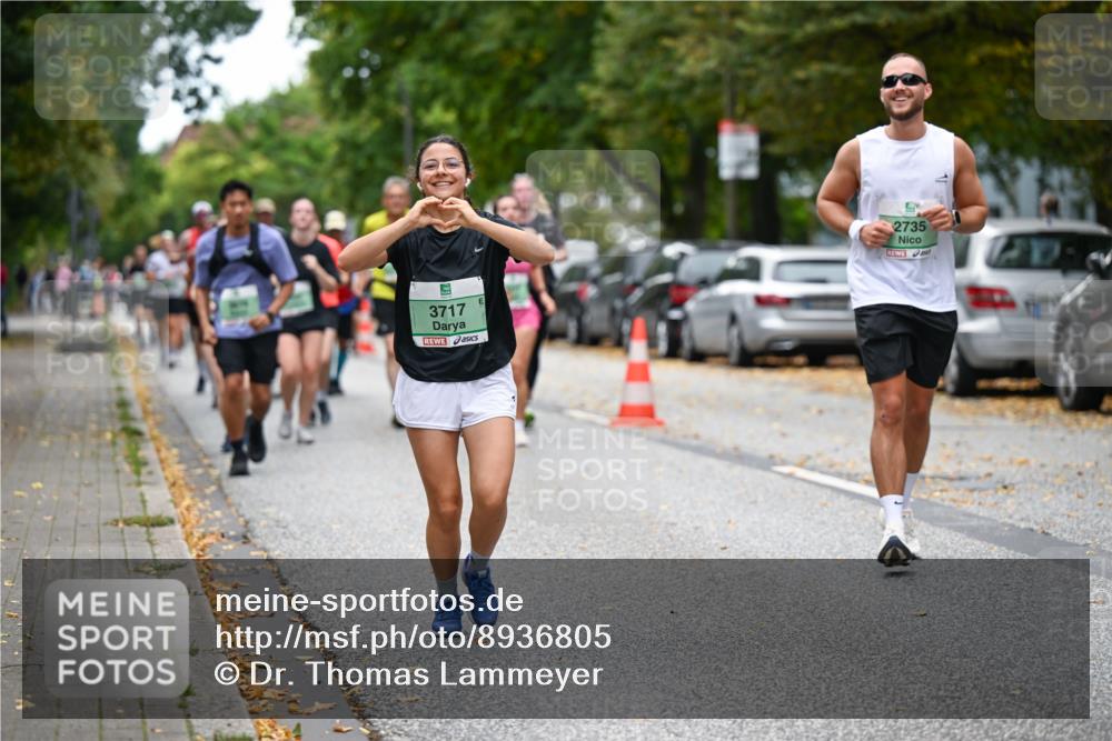 21.09.2025 - PSD Bank Halbmarathon Dr. Thomas Lammeyer http://msf.ph/oto/8936805 21.09.2025 11:03:35 Laufen 3717, 2735 meine-sportfotos.de