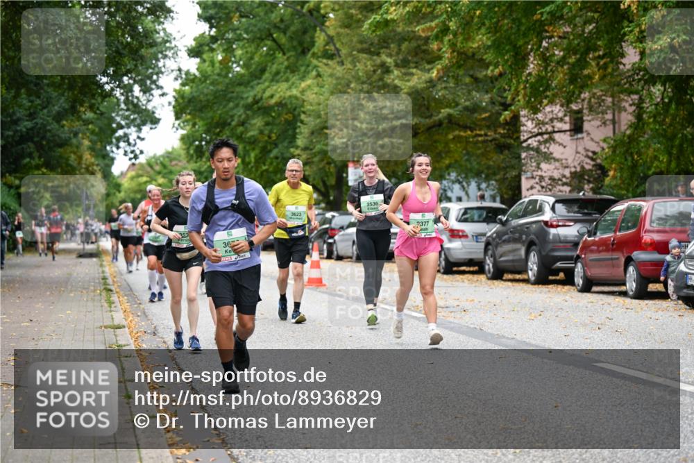 21.09.2025 - PSD Bank Halbmarathon Dr. Thomas Lammeyer http://msf.ph/oto/8936829 21.09.2025 11:03:39 Laufen 353, 36, 3536, 3623, 3377 meine-sportfotos.de