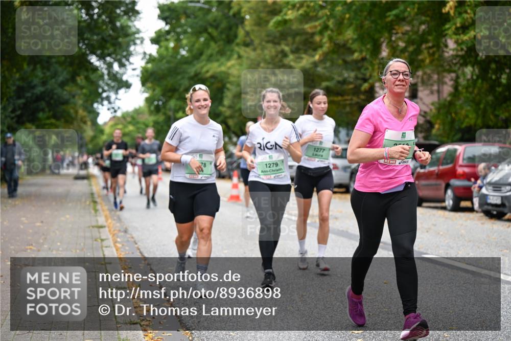 21.09.2025 - PSD Bank Halbmarathon Dr. Thomas Lammeyer http://msf.ph/oto/8936898 21.09.2025 11:03:52 Laufen 1277, 78, 1279 meine-sportfotos.de