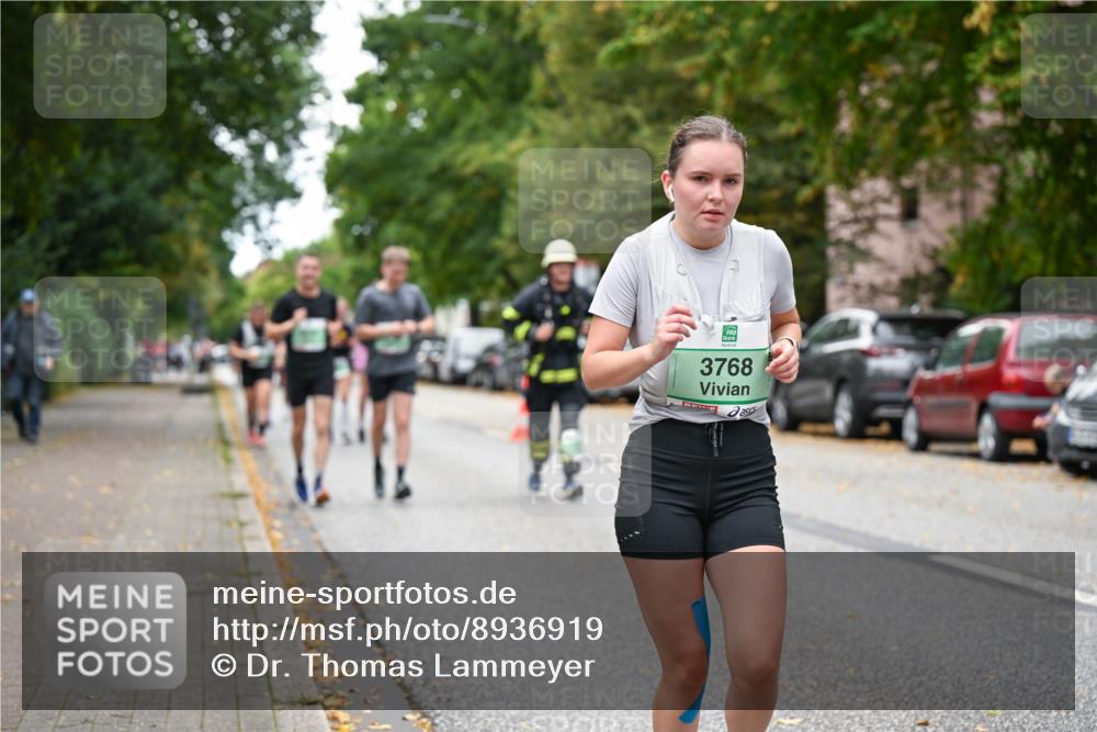 21.09.2025 - PSD Bank Halbmarathon Dr. Thomas Lammeyer http://msf.ph/oto/8936919 21.09.2025 11:03:56 Laufen 3768 meine-sportfotos.de