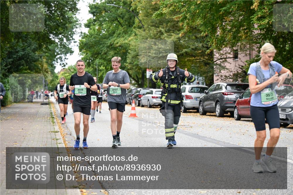 21.09.2025 - PSD Bank Halbmarathon Dr. Thomas Lammeyer http://msf.ph/oto/8936930 21.09.2025 11:03:57 Laufen 3608, 3707, 3513, 4915 meine-sportfotos.de