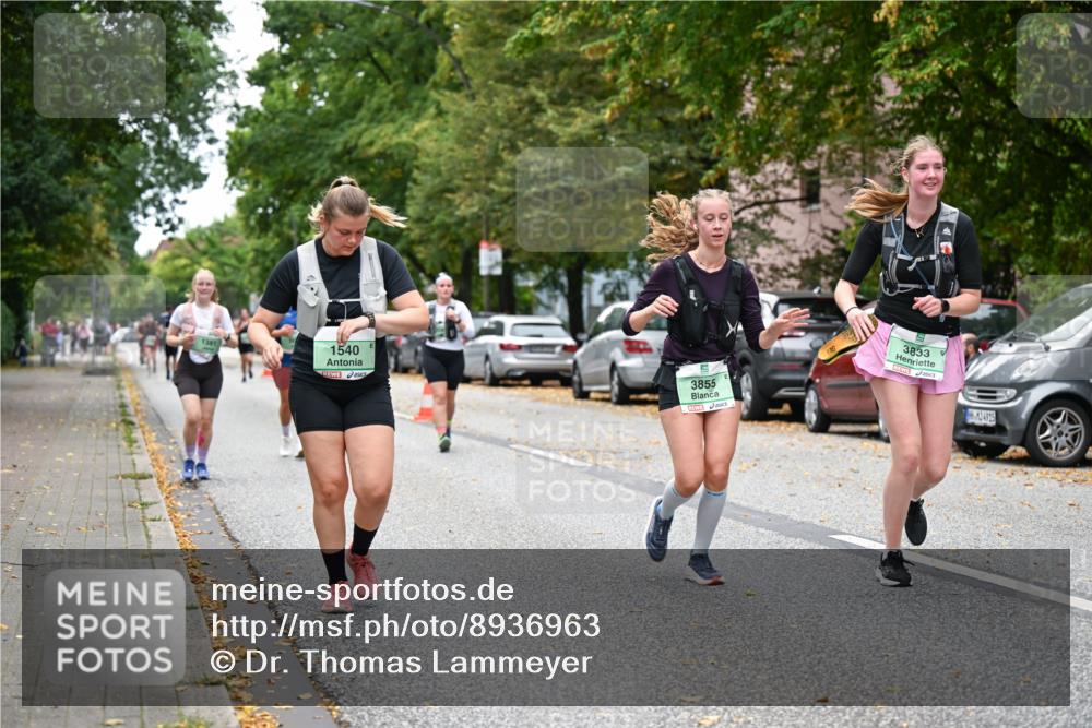 21.09.2025 - PSD Bank Halbmarathon Dr. Thomas Lammeyer http://msf.ph/oto/8936963 21.09.2025 11:04:04 Laufen 1381, 1540, 3855, 3833, 4915 meine-sportfotos.de