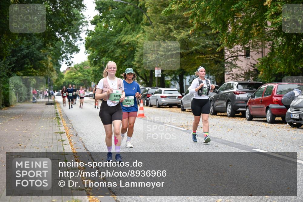 21.09.2025 - PSD Bank Halbmarathon Dr. Thomas Lammeyer http://msf.ph/oto/8936966 21.09.2025 11:04:07 Laufen 1381, 3850, 359, 4915 meine-sportfotos.de