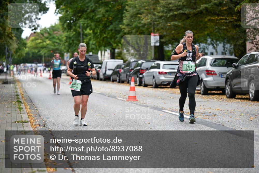 21.09.2025 - PSD Bank Halbmarathon Dr. Thomas Lammeyer http://msf.ph/oto/8937088 21.09.2025 11:04:40 Laufen 3891, 3674 meine-sportfotos.de