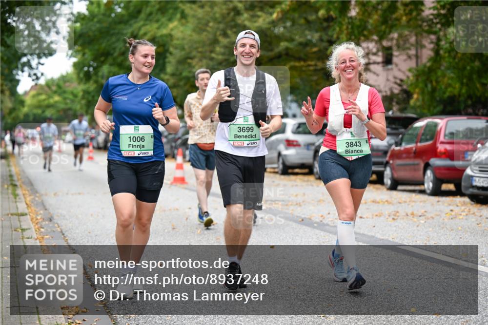 21.09.2025 - PSD Bank Halbmarathon Dr. Thomas Lammeyer http://msf.ph/oto/8937248 21.09.2025 11:05:48 Laufen 1006, 3699, 3843 meine-sportfotos.de