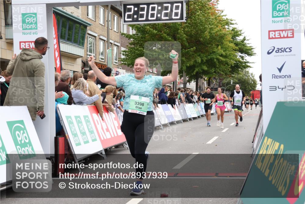 21.09.2025 - PSD Bank Halbmarathon Strokosch-Dieckow http://msf.ph/oto/8937939 21.09.2025 12:37:52 Ziel 3377, 3398, 3553, 3832 meine-sportfotos.de