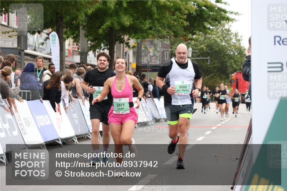 21.09.2025 - PSD Bank Halbmarathon Strokosch-Dieckow http://msf.ph/oto/8937942 21.09.2025 12:37:54 Ziel 3377, 3398, 3405, 3553, 3832 meine-sportfotos.de
