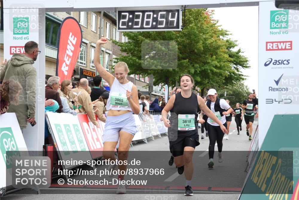 21.09.2025 - PSD Bank Halbmarathon Strokosch-Dieckow http://msf.ph/oto/8937966 21.09.2025 12:38:18 Ziel 3233, 3487, 3543, 3703, 3799, 3818, 3865, 3905 meine-sportfotos.de