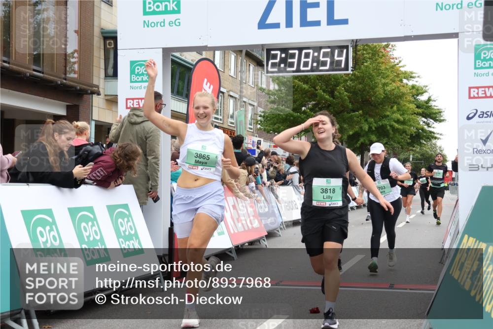 21.09.2025 - PSD Bank Halbmarathon Strokosch-Dieckow http://msf.ph/oto/8937968 21.09.2025 12:38:18 Ziel 3233, 3487, 3543, 3703, 3799, 3818, 3865, 3905 meine-sportfotos.de