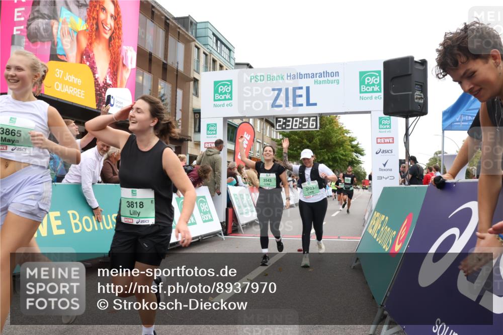 21.09.2025 - PSD Bank Halbmarathon Strokosch-Dieckow http://msf.ph/oto/8937970 21.09.2025 12:38:20 Ziel 1156, 3233, 3487, 3543, 3703, 3799, 3818, 3865, 3905 meine-sportfotos.de