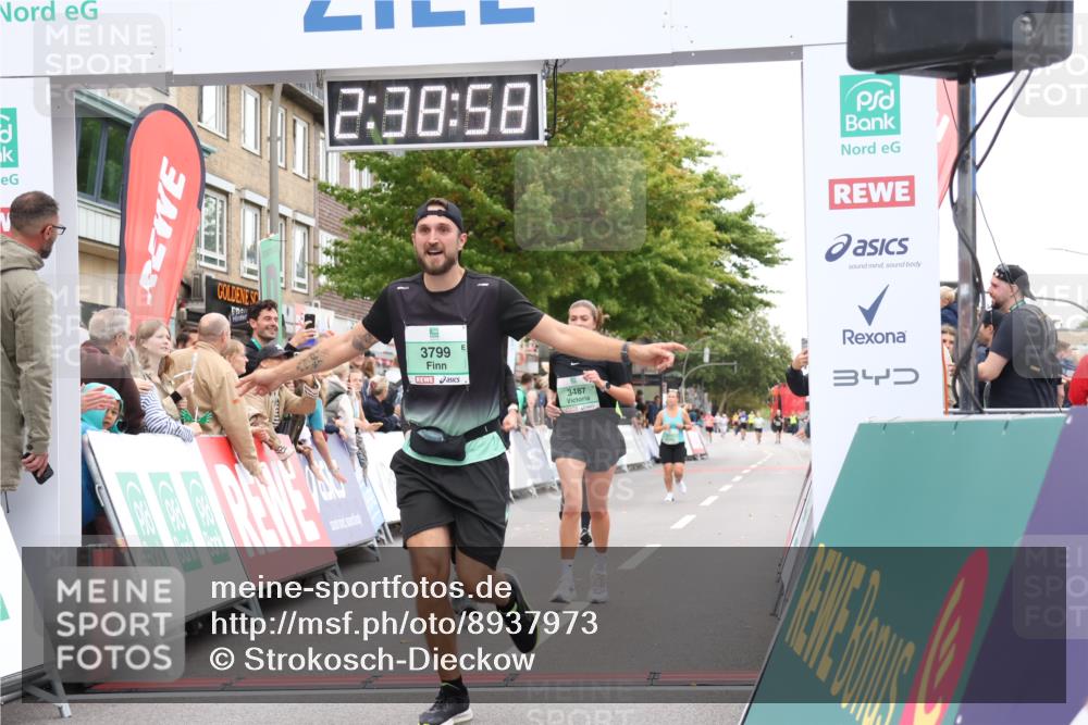 21.09.2025 - PSD Bank Halbmarathon Strokosch-Dieckow http://msf.ph/oto/8937973 21.09.2025 12:38:22 Ziel 1156, 3487, 3543, 3703, 3799, 3818, 3865, 3905 meine-sportfotos.de